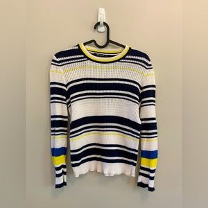 Stradivarius brand fitted to body long sleeve top.